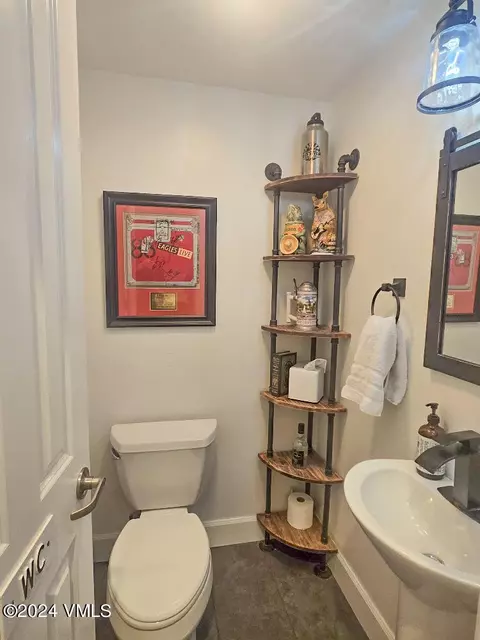 Bath - 331 Founders Ave, Eagle, CO 81631 photo 2 of 6