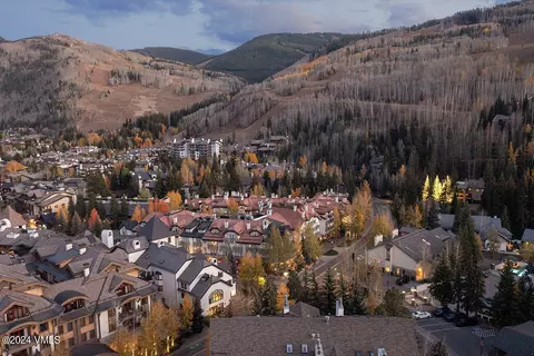 100 E Mdw #15, Vail, CO 81657 photo 18
