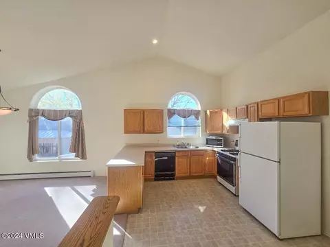 Kitchen - 702 Bull Run, Eagle, CO 81631 photo 1 of 2