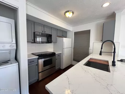 690 Nottingham Rd #202, Avon, CO 81620