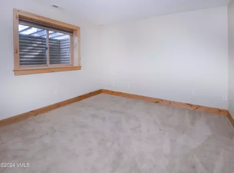 Bedroom - 85 Pinion Ln, Eagle, CO 81631 photo 8 of 10