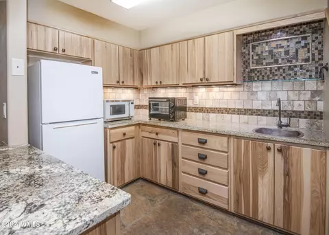 Kitchen - 85 Pinion Ln, Eagle, CO 81631 photo 4 of 4