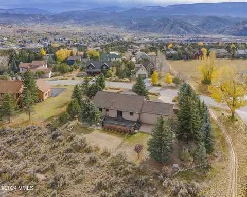 View/Area - 85 Pinion Ln, Eagle, CO 81631 photo 4 of 5