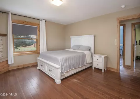 Bedroom - 85 Pinion Ln, Eagle, CO 81631 photo 5 of 10