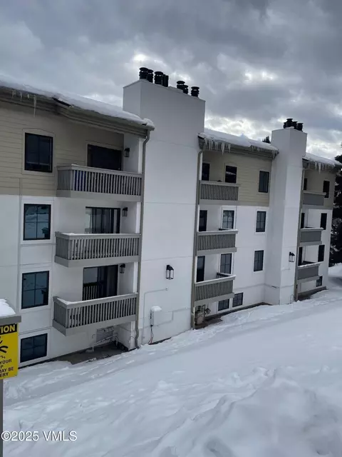 1040 Vail View Dr #206, Vail, CO 81657
