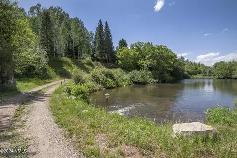 View/Area - 9001 Brush Creek Rd, Eagle, CO 81631 photo 2 of 12