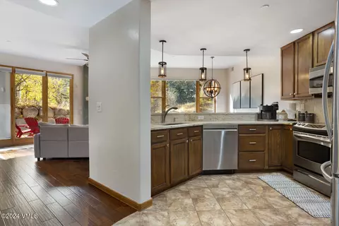 400 Hurd Ln #I102, Avon, CO 81620