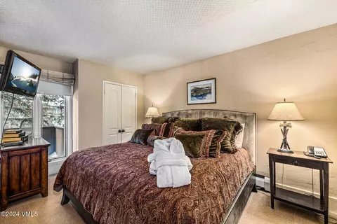 Bedroom - 292 E Meadow Dr #329, Vail, CO 81657 photo 1 of 2