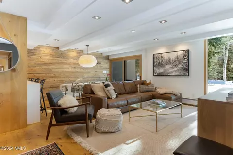 300 E Lionshead Cir #8, Vail, CO 81657