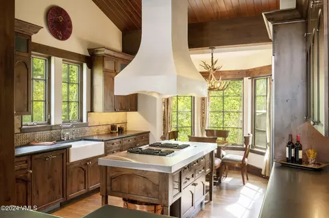 Kitchen - 151 Vail Rd #4, Vail, CO 81657 photo 1 of 1