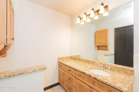 Bath - 447 Neilson Gulch Rd, Eagle, CO 81631 photo 2 of 3
