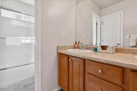 Bath - 206 Mayer St, Eagle, CO 81631 photo 4 of 6