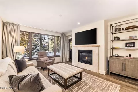 30 Cresta Rd #103, Edwards, CO 81632