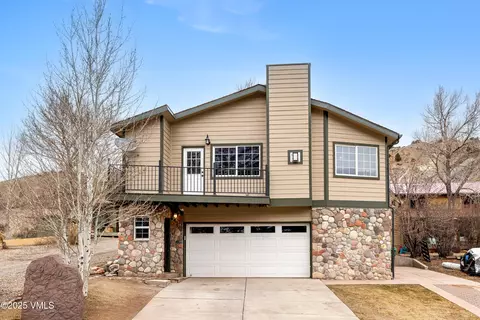 920 York View Dr, Gypsum, CO 81637