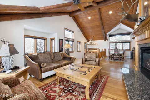 135 Knudson Ranch Rd, Edwards, CO 81632