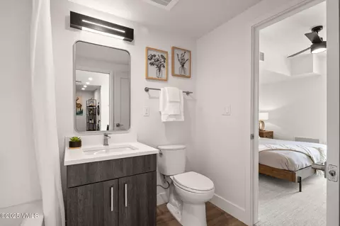 Bath - 91 Mount Hope Cir #A102, Eagle, CO 81631 photo 2 of 3
