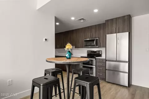 Dining - 91 Mount Hope Cir #A102, Eagle, CO 81631 photo 1 of 1