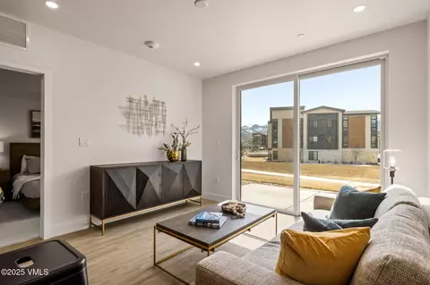 Living - 91 Mount Hope Cir #A102, Eagle, CO 81631 photo 2 of 5