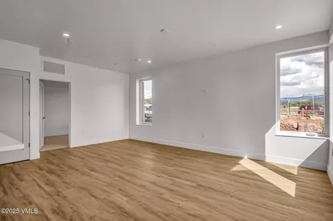 Living - 91 Mount Hope Cir #A103, Eagle, CO 81631 photo 2 of 3