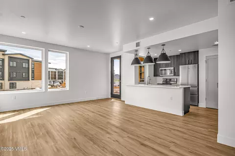 Living - 91 Mount Hope Cir #A103, Eagle, CO 81631 photo 1 of 3