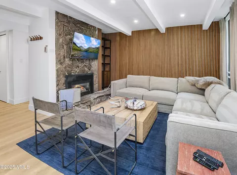 300 E Lionshead Cir #211, Vail, CO 81657