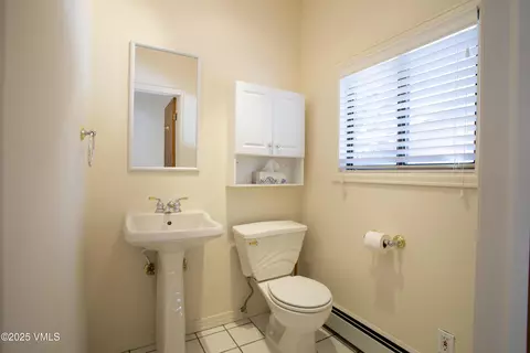 Bath - 765 Bull Run, Eagle, CO 81631 photo 1 of 3
