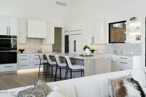 Kitchen - 880 Forest Trl, Edwards, CO 81632 photo 7 of 19