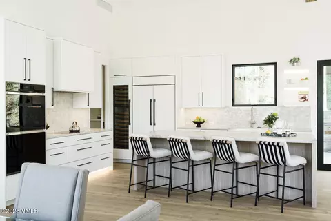 Kitchen - 880 Forest Trl, Edwards, CO 81632 photo 8 of 19