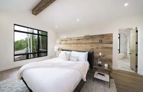 Bedroom - 880 Forest Trl, Edwards, CO 81632 photo 9 of 12