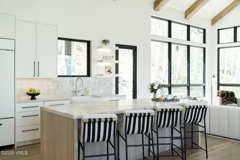 Kitchen - 880 Forest Trl, Edwards, CO 81632 photo 6 of 19