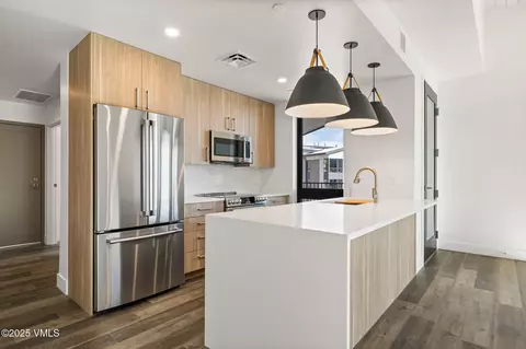 Kitchen - 91 Mount Hope Cir #G302, Eagle, CO 81631 photo 3 of 4