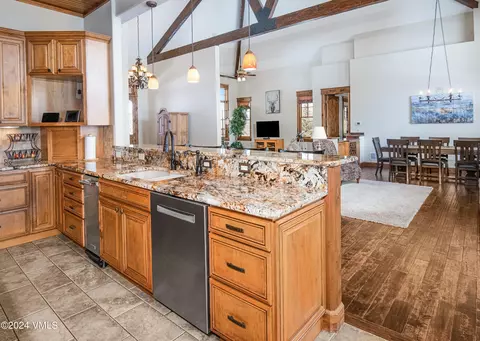 Kitchen - 118 Harrier Cir, Eagle, CO 81631 photo 4 of 6