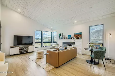 91 Mount Hope Cir #B-303, Eagle, CO 81631