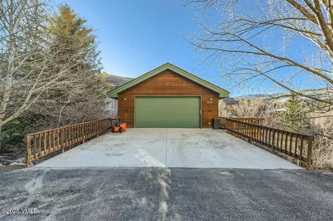 Exterior - 280 Singletree Rd, Edwards, CO 81632 photo 2 of 5