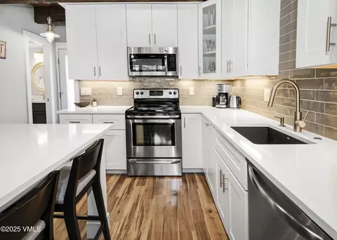 980 Vail View Dr #D220, Vail, CO 81657 photo 6