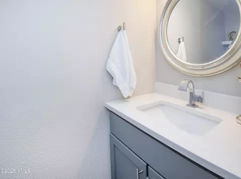 980 Vail View Dr #D220, Vail, CO 81657 photo 18
