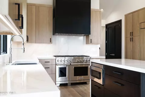 Kitchen - 171 Sunquist Rd, Edwards, CO 81632 photo 7 of 7