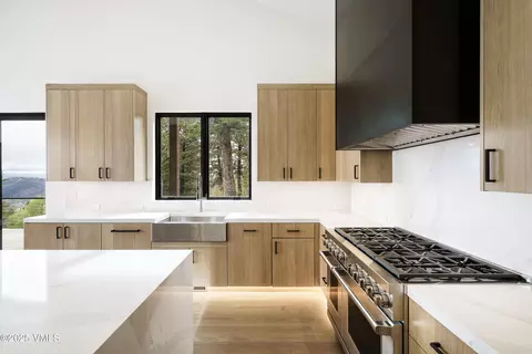 Kitchen - 171 Sunquist Rd, Edwards, CO 81632 photo 6 of 7