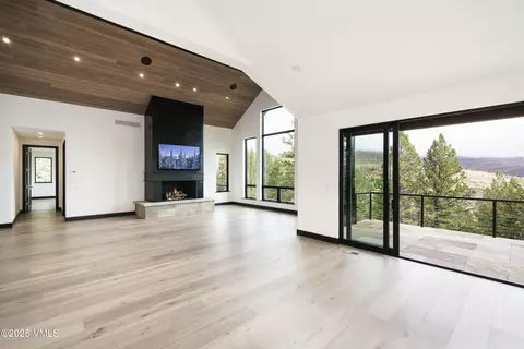 Living - 171 Sunquist Rd, Edwards, CO 81632 photo 2 of 4
