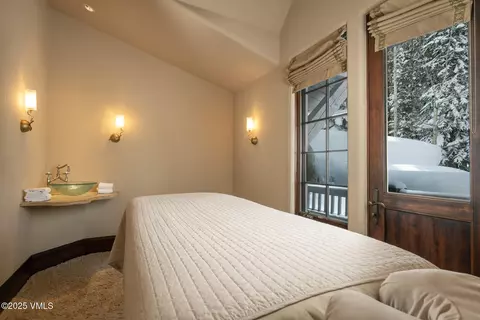 Bedroom - 3712 Daybreak Rdg, Avon, CO 81620 photo 1 of 5