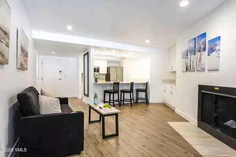1650 Fallridge Pl #318, Vail, CO 81657