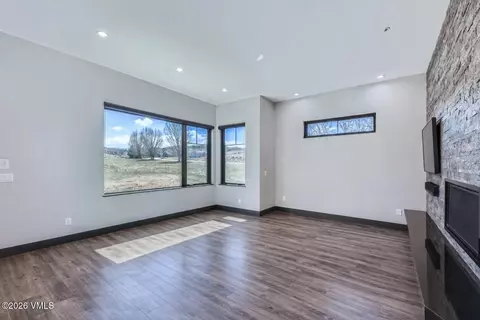 Living - 116 Thresher Ct, Eagle, CO 81631 photo 3 of 6