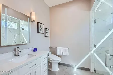 Bath - 116 Thresher Ct, Eagle, CO 81631 photo 2 of 4