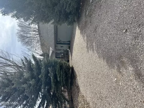 435 Porphyry Rd, Gypsum, CO 81637