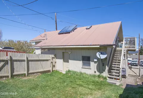 Exterior - 409 Washington St, Eagle, CO 81631 photo 2 of 7