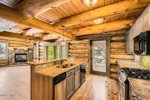 Kitchen - 121 Hackamore Rd #A, Edwards, CO 81632 photo 2 of 3