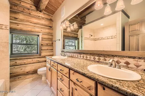 Bath - 121 Hackamore Rd #A, Edwards, CO 81632 photo 1 of 4