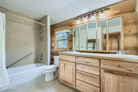 Bath - 121 Hackamore Rd #B, Edwards, CO 81632 photo 4 of 4