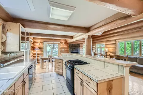 Kitchen - 121 Hackamore Rd #B, Edwards, CO 81632 photo 3 of 3