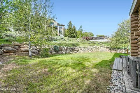 Exterior - 121 Hackamore Rd #B, Edwards, CO 81632 photo 4 of 7